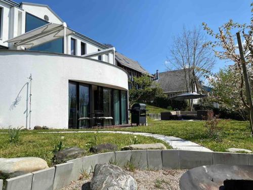 Luxury Villa close to Zürich /View/Sauna/Garden室外花園
