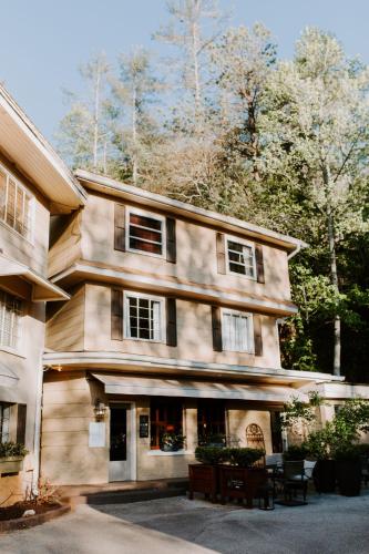Lakeview at Fontana – Photos 4