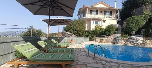 Bazén v ubytovaní Katouna Holidays alebo v jeho blízkosti