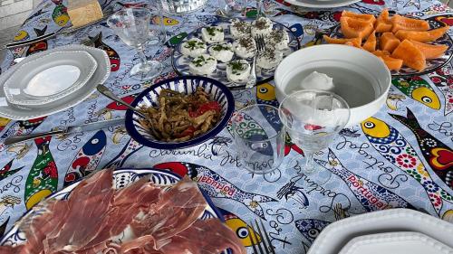 Φαγητό σε αυτός ο ξενώνας ή κάπου εκεί κοντά