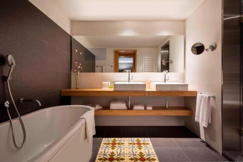 Le Meridien Barcelona Image