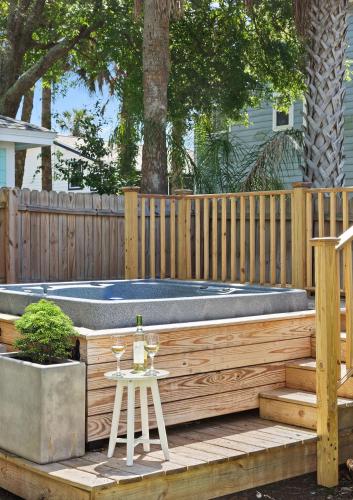 486 6th Avenue S – Photos 2
