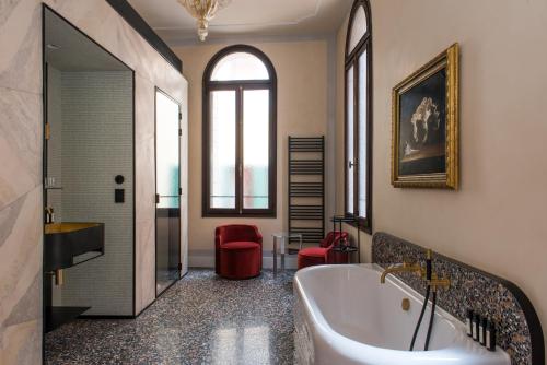 Nolinski Venezia - Evok Collection photo 44