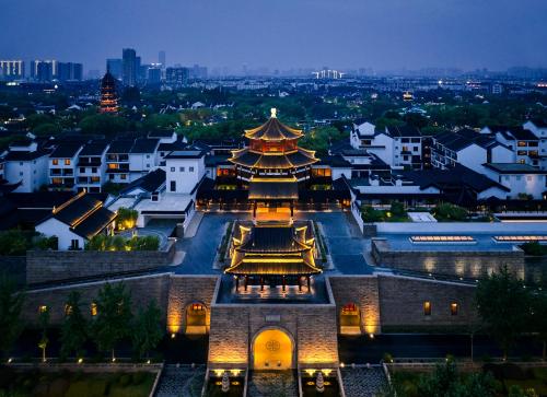 Pan Pacific Suzhou -Including unlimited access to the 4A-level Panmen Scenic Area
