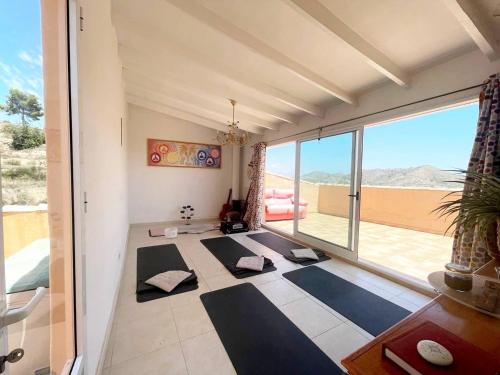 Immaculate 4-Bed House in Aguas de Busot, Aguas de Busot ...