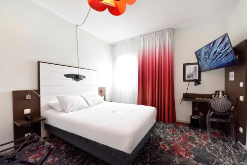 Hôtel Kyriad La Rochelle Centre Ville photo 3