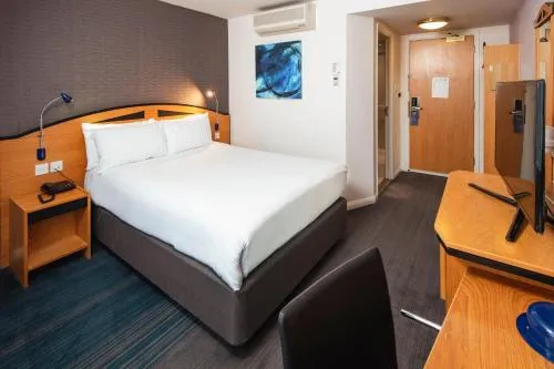 Holiday Inn Express Bristol City Centre by IHG photo 9
