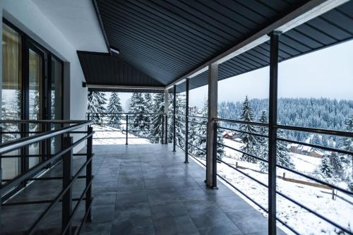 Gallery image of Lidia chalets in Polyanitsa Popovichevskaya