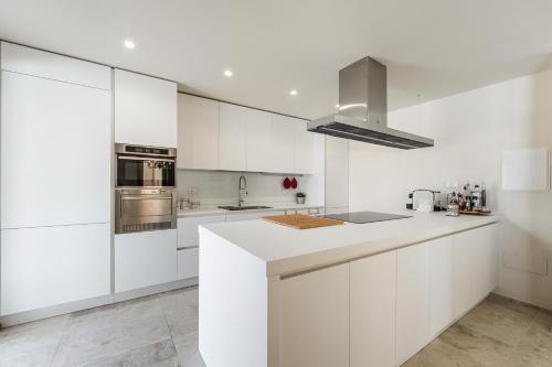 Dapur atau dapur kecil di Villa Ada by Mmega