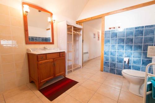 Kylpyhuone majoituspaikassa Betaillole