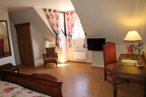 Gallery image of Golf Hotel in Le Tr&eacute;port