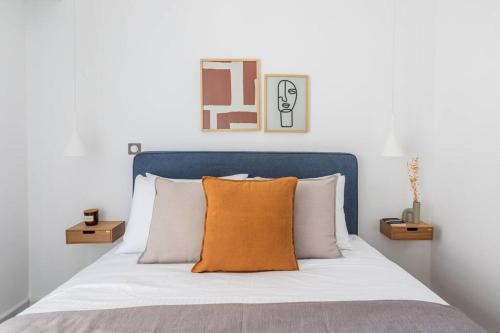 Breezy 2BR Apartment by Marina Flisvos by UPSTREET
