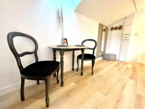 Photo de la galerie de l'établissement Appartement ~ Sunset Paddle ~ à 15min de Lyon, à Miribel