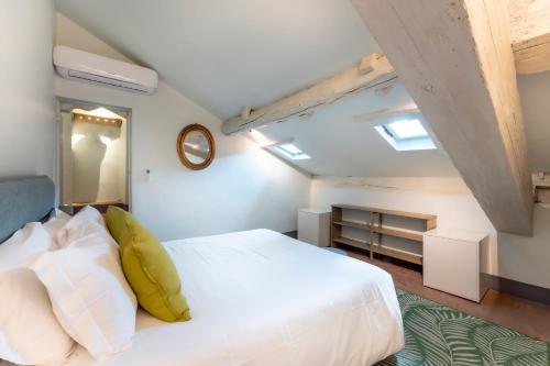La Loggia Loves Apartment
