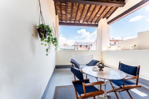 La Loggia Loves Apartment