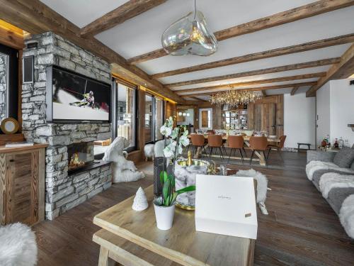 Appartement élégant avec jacuzzi à Val-d'Isère - 4 chambres en suite, proche piste de Bellevarde