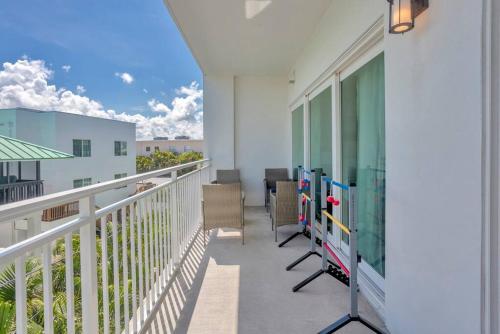 Gallery image of New Luxury Condo w/ Heated Pool 1 Block From Gulf in St Pete Beach