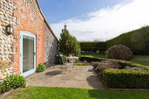 Garden Cottage – Photos 2