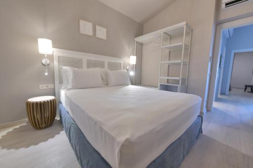 Postel nebo postele na pokoji v ubytování Cocoon Elegant Living