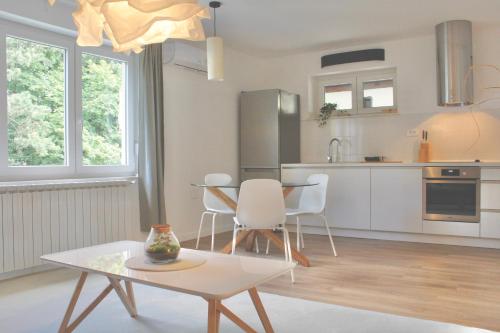 Stardust Apartment