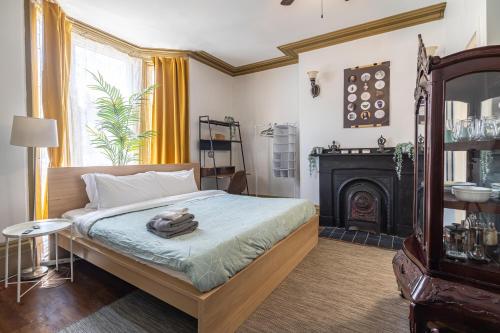 250 Charming Studio Downtown – Photos 2