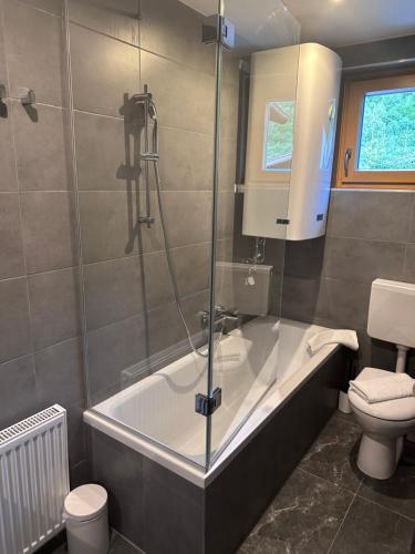 Koupelna v ubytování Haus Tirol