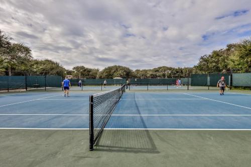 Gallery image of Sea Woods Large 1 Bedroom Condo And A Whole Lot Of Amenities! in New Smyrna Beach