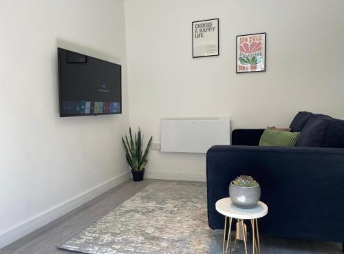 Posezení v ubytování Modern guest house apartment in weybridge
