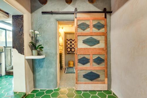 Φωτογραφία από το άλμπουμ του Historic Millicent Rogers Guest House with Hot Tub σε Τάος