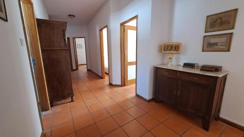 Dapur atau dapur kecil di Árvore Cozy com Jardim