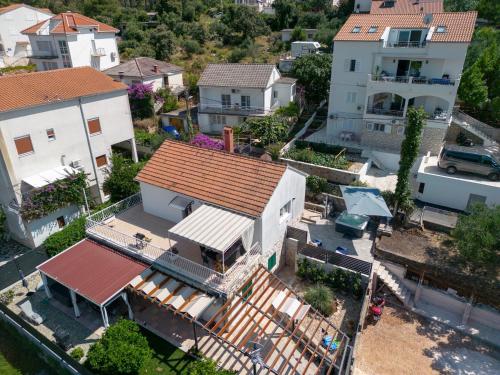 Apartments by the sea Mastrinka, Ciovo - 21601