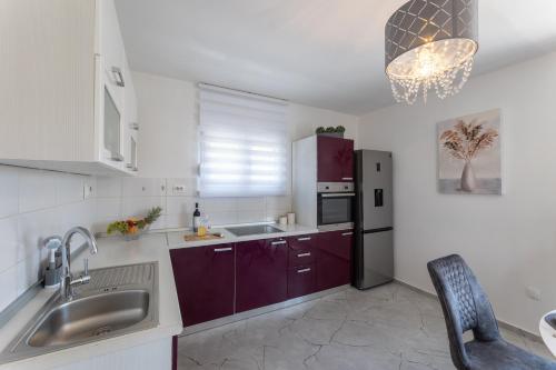 Apartments by the sea Mastrinka, Ciovo - 21601