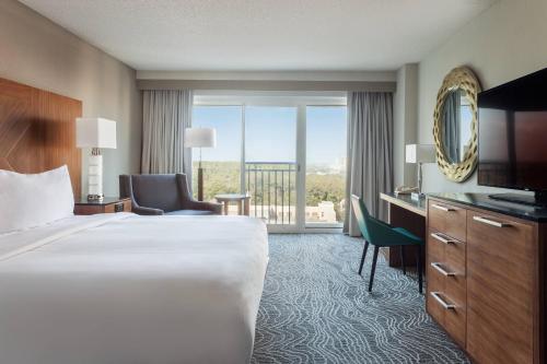 Letto o letti in una camera di Marriott Myrtle Beach Resort & Spa at Grande Dunes