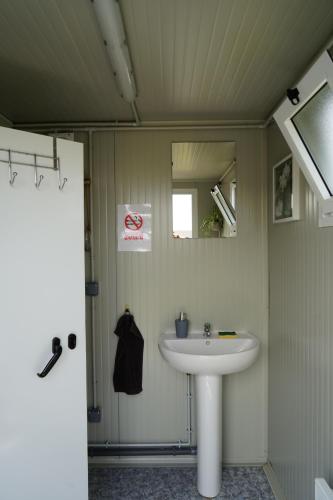 Gallery image of Camping Les insolites de la Baie in Longroy