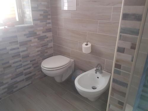 Ένα μπάνιο στο Jole guesthouse