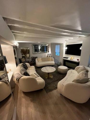 Appartement avec cachet Arc-de-Triomphe