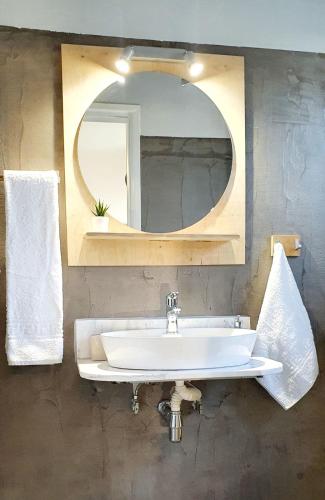 Acropolis View Apartment in the Heart of Monastiraki
