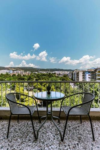Best location 3 bedroom apartment with view