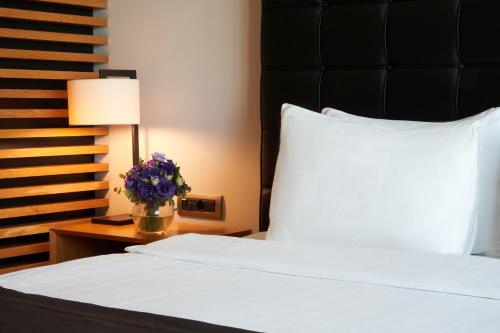 Postel nebo postele na pokoji v ubytování Metropolitan Hotels Bosphorus - Special Category