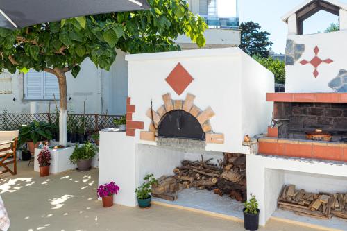 Φωτογραφία από το άλμπουμ του My Grandparents' Home στα Ραπανιανά