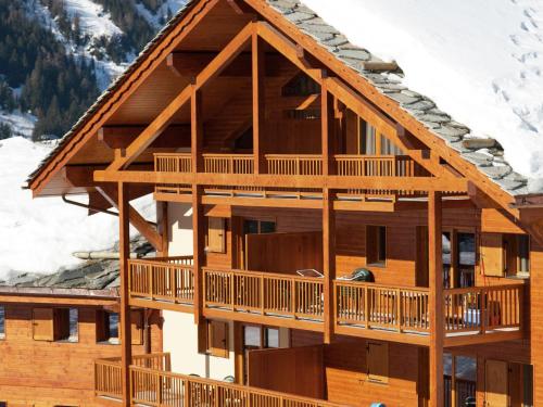 Photo de la galerie de l'établissement Chalet in France with Premium Alpine Comfort, à Sainte-Foy-Tarentaise