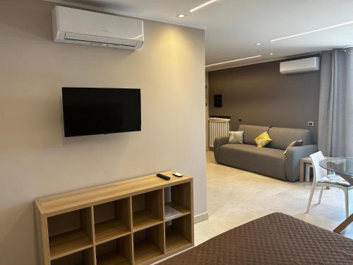 R39 Attic with Terrace and Private Parking