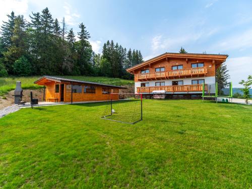 Taman di luar Chalety BUČINA