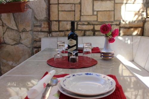 Begudes a Apartments Ustavdic