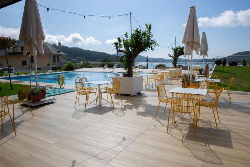Bazén v ubytovaní Hotel Herbeira alebo v jeho blízkosti