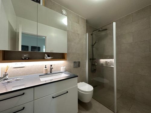 Koupelna v ubytování Red Apartment Hverfisgata - Birta Rentals