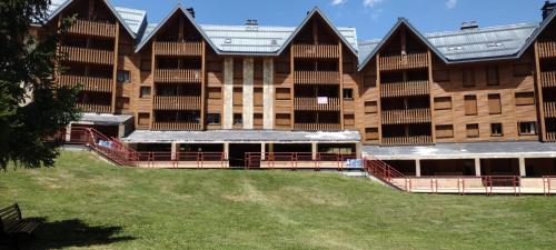 Gran Plaza - AVAIRENT Candanchú. Apartamento Vacacional ...