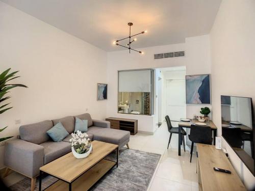 Key View – Palm Views East