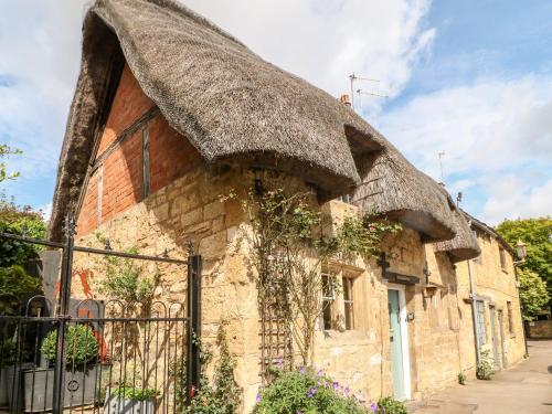 Thatched Cottage – Photos 2
