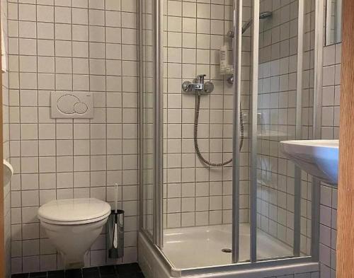 Kupatilo u objektu Hotel Berghaus Stuben
